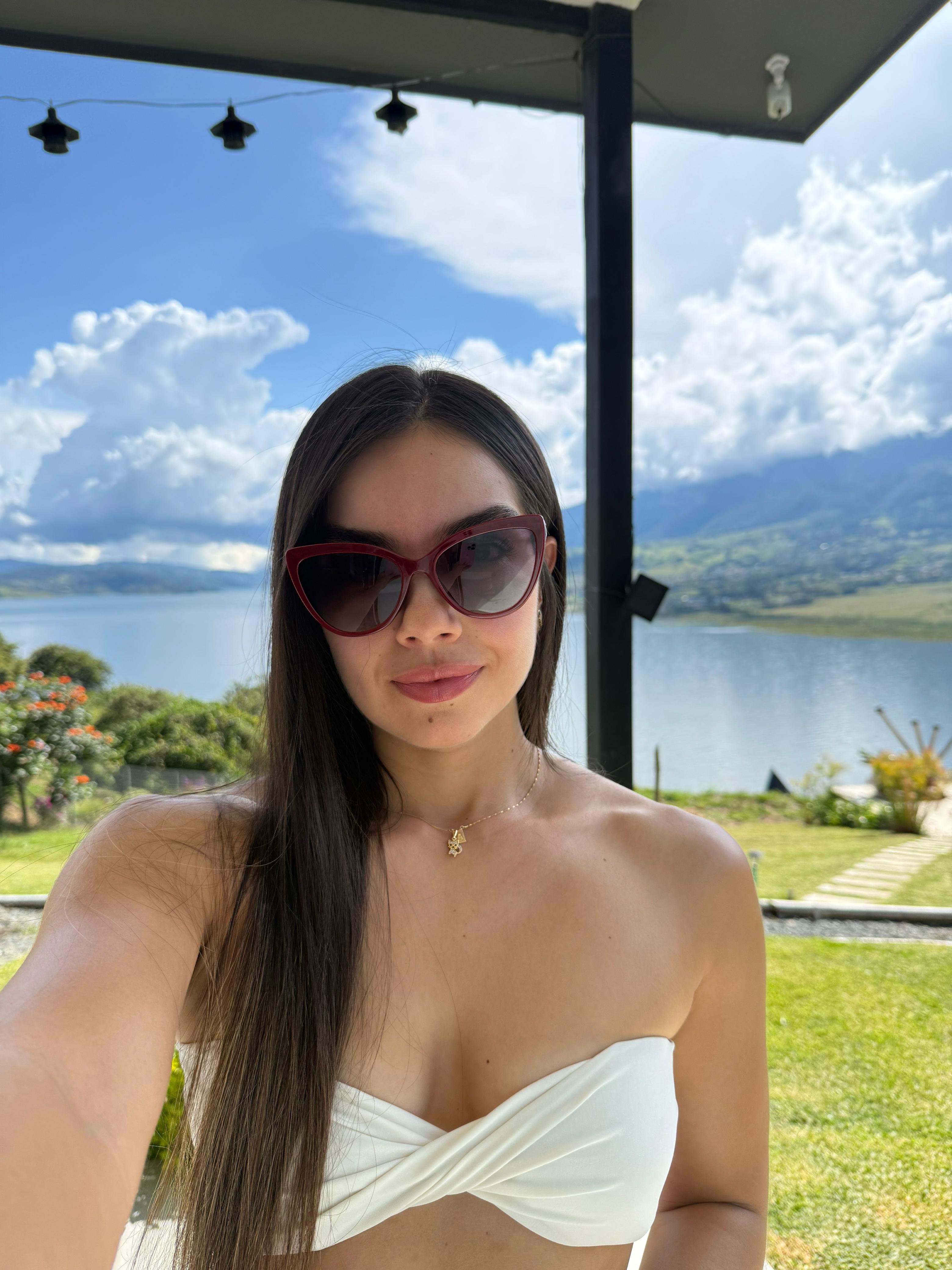 Clip On Gaby – Dinámico y Juguetón