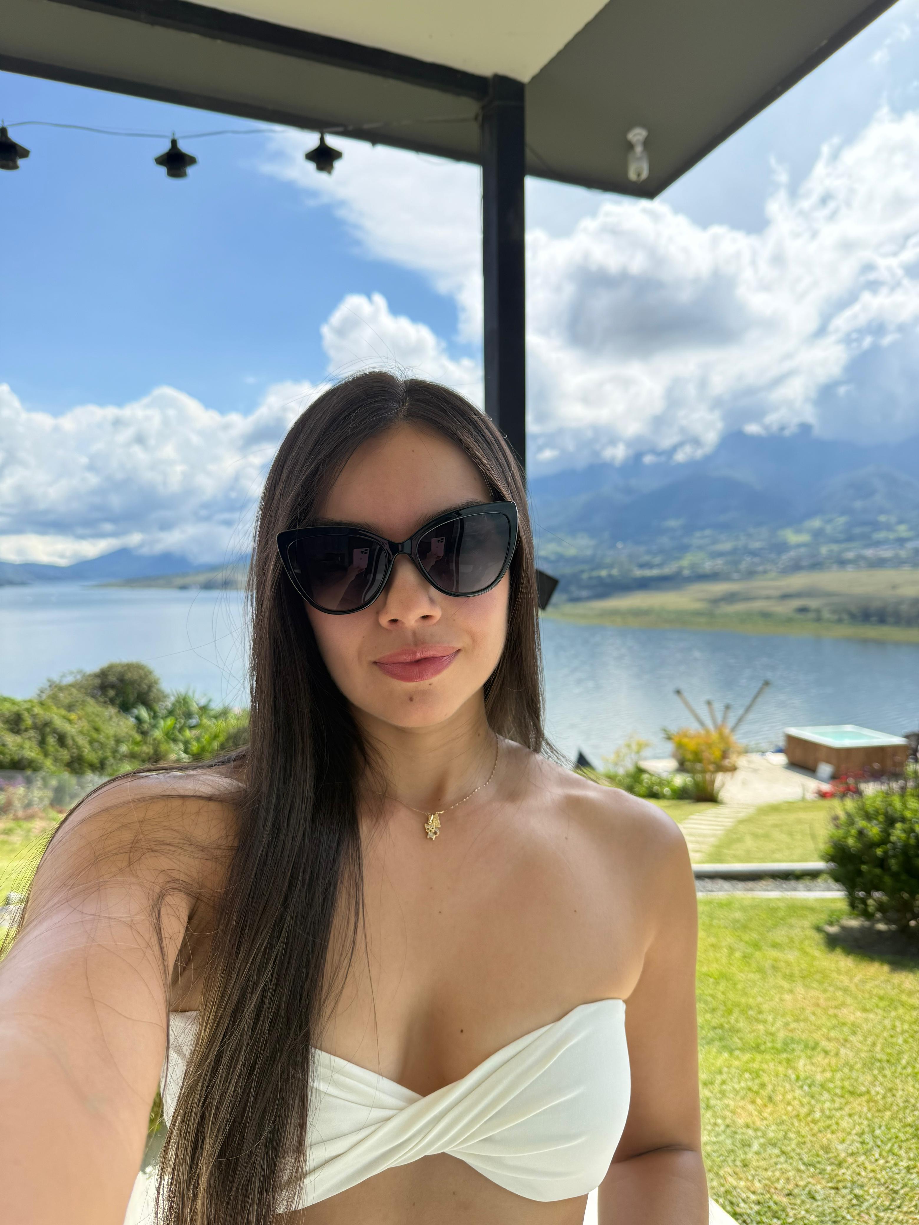 Clip On Gaby – Dinámico y Juguetón