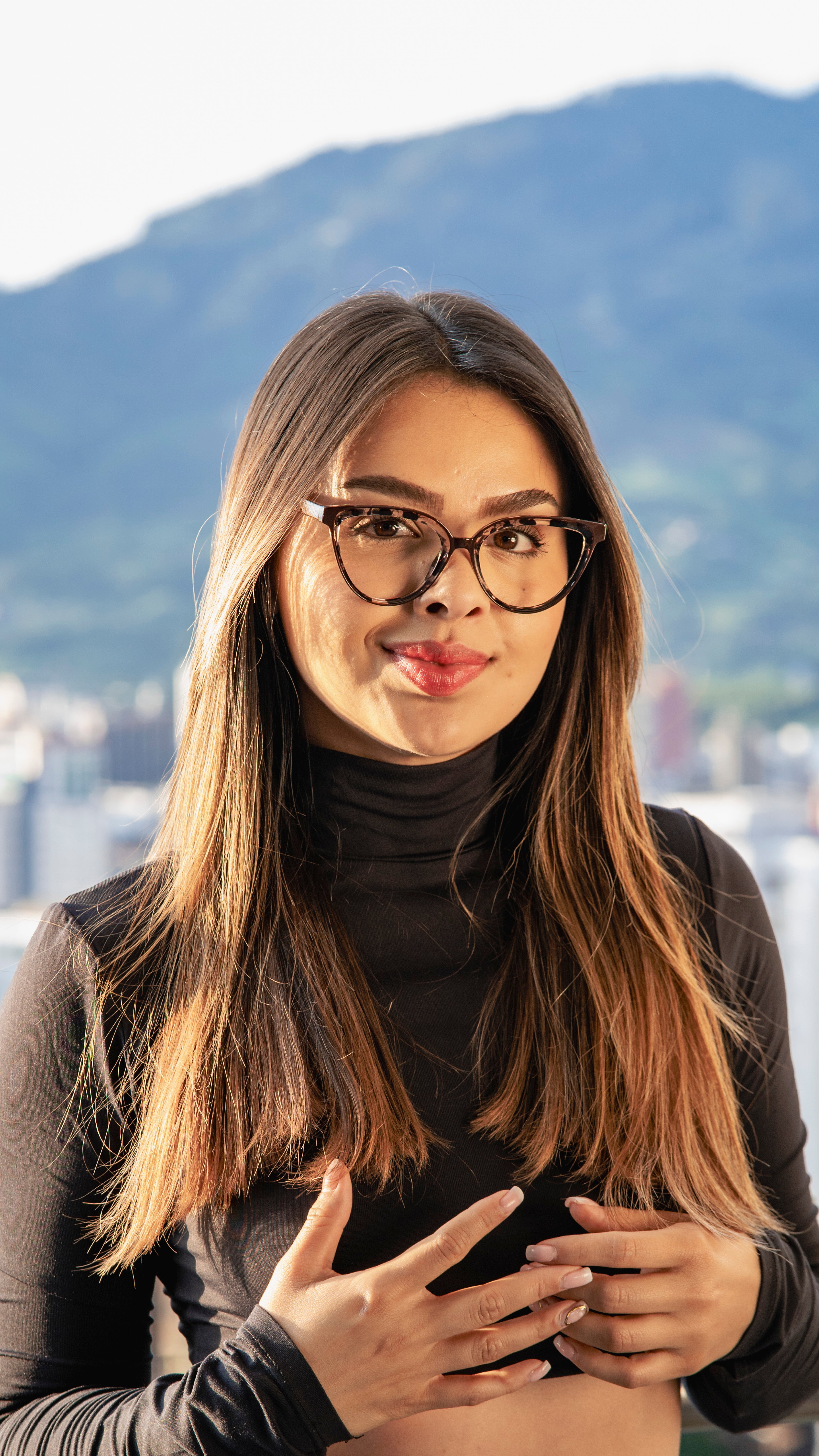 Gafas de sol hexagonales modernas con protección UV400 metal premium - Begafas Colombia