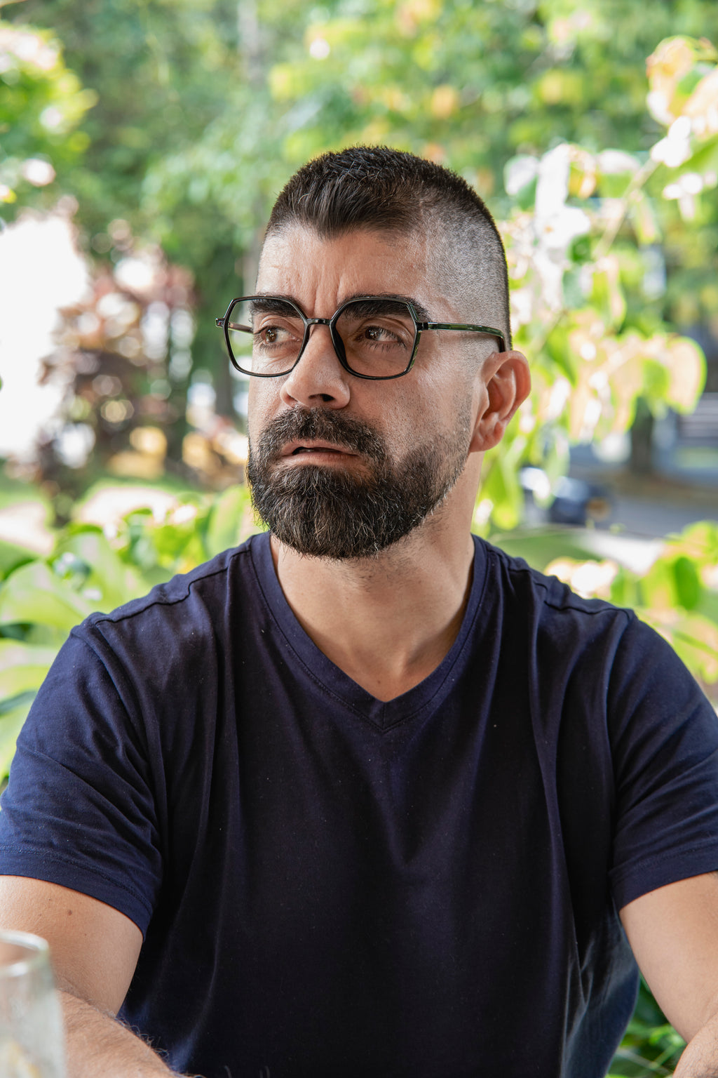 Gafas de sol cat eye UV400 - detalle acabados premium elegantes