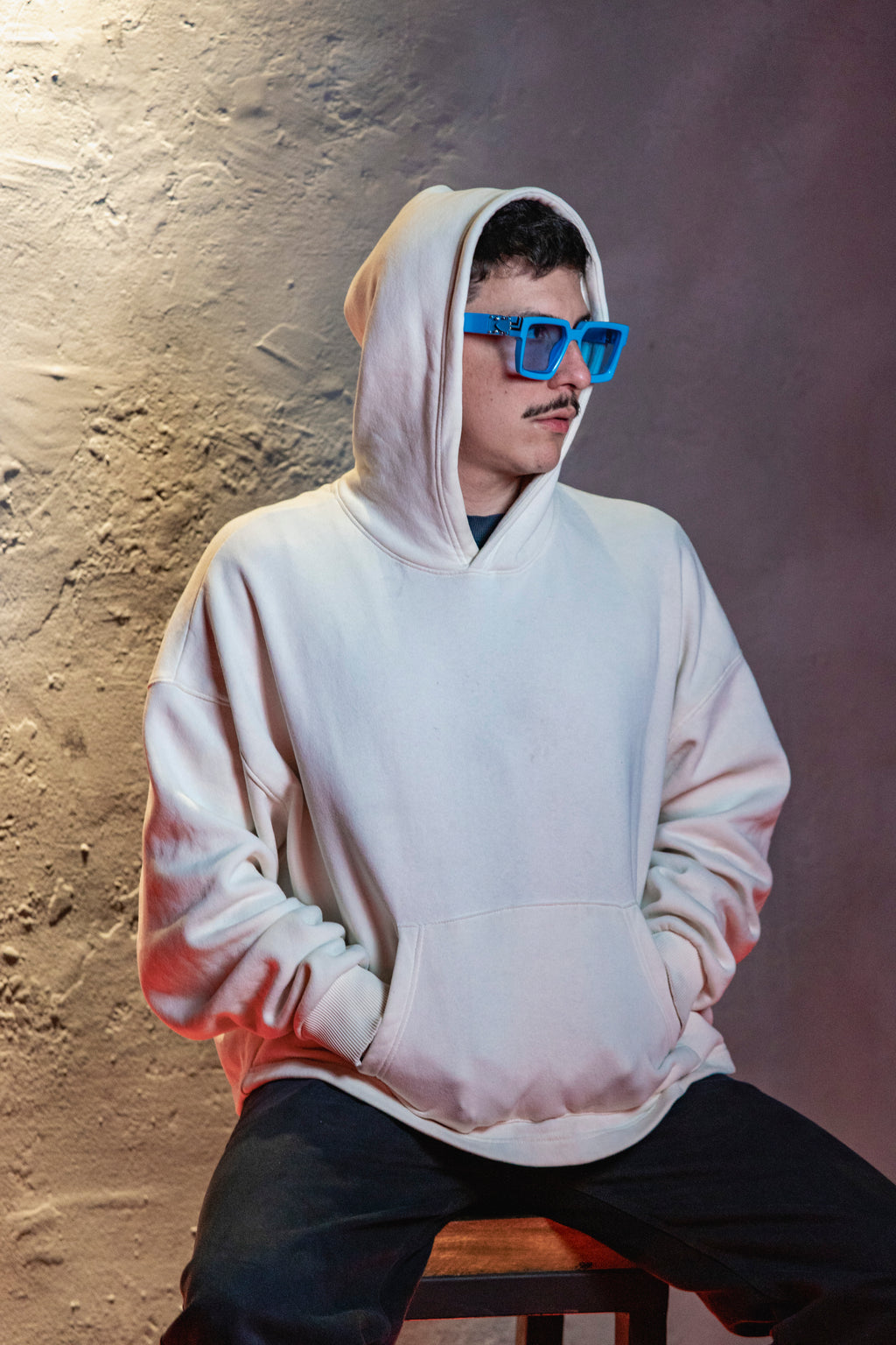 Gafas redondas vintage - vista lateral detalle montura metal ligero